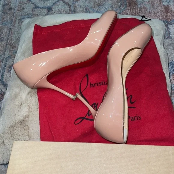 ‼️LOUBOUTIN “simple pump 70 nude patent”‼️ - Picture 4 of 6